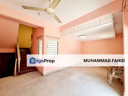 Seksyen 11 2.5 Storey (FACING OPEN) Shah Alam, Selangor, Shah Alam