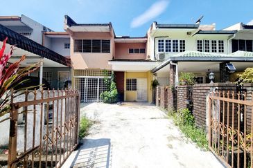 Seksyen 11, Shah Alam