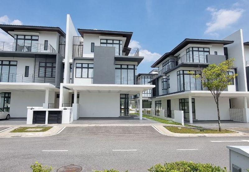 Senna Residence Presint 12