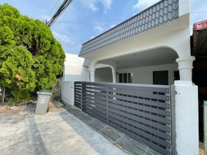 RENOVATED Single Storey Taman Melaka Baru Batu Berendam for Sale @RM398 ...