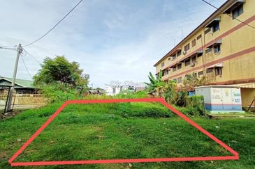 FREEHOLD Bungalow Land Jalan Bukit Senjuang Ujong Pasir Bandar Hilir Melaka Town