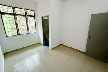 Taman Puncak Bukit Katil 2 Storey Below Value Nie House Condition Ozana Ayer Keroh Melaka