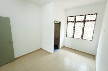 Taman Puncak Bukit Katil 2 Storey Below Value Nie House Condition Ozana Ayer Keroh Melaka