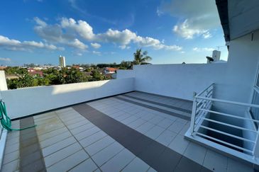 Gated Guarded 3 STY Laman Klebang Besar Limbongan Melaka Town Area CHAN 0105280170  FOR SALE@RM 889,000