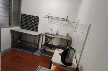 Pangsapuri Kota Laksamana Utama