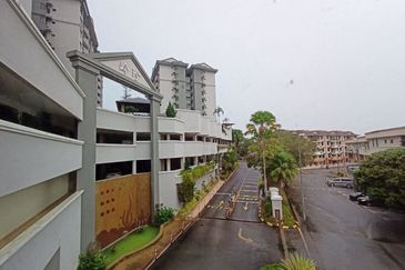 CHENG HEIGHTS CONDOMINIUM