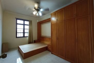 CHENG HEIGHTS CONDOMINIUM