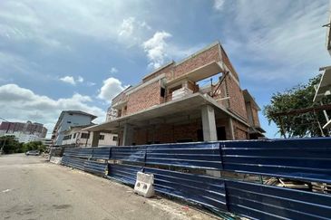 Kampung Enam 2 Storey Semi D Bachang Melaka Tengah