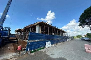 Kampung Enam 2 Storey Semi D Bachang Melaka Tengah