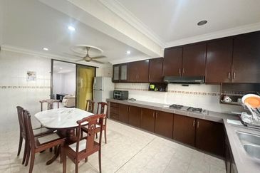 Taman Batu Berendam Putra