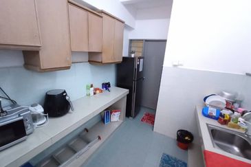 Pangsapuri Laksamana 1