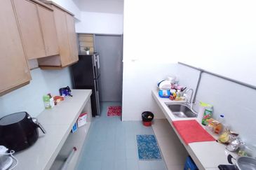 Pangsapuri Laksamana 1