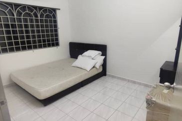 PANGSAPURI GOLDEN SHOWER(KONDOMINIUM RUBY)