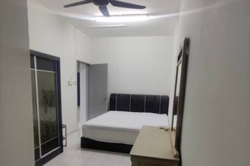 PANGSAPURI GOLDEN SHOWER(KONDOMINIUM RUBY)