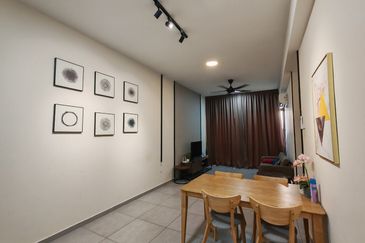 The Quartz Residence