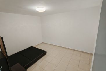 PANGSAPURI GOLDEN SHOWER(KONDOMINIUM RUBY)