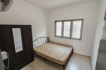 PANGSAPURI GOLDEN SHOWER(KONDOMINIUM RUBY)