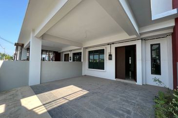 Taman Molek Residence Ayer Molek Bukit Katil Melaka, Gated Guarded 2 Storey Terrace House