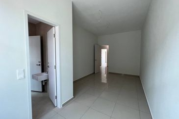 Taman Molek Residence Ayer Molek Bukit Katil Melaka, Gated Guarded 2 Storey Terrace House