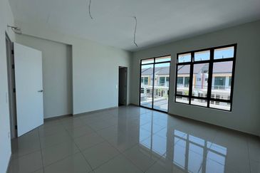 Taman Molek Residence Ayer Molek Bukit Katil Melaka, Gated Guarded 2 Storey Terrace House
