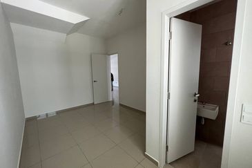 Taman Molek Residence Ayer Molek Bukit Katil Melaka, Gated Guarded 2 Storey Terrace House