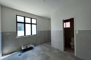 Taman Molek Residence Ayer Molek Bukit Katil Melaka, Gated Guarded 2 Storey Terrace House