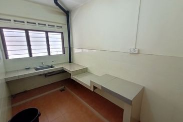 Pangsapuri Tun Sri Lanang