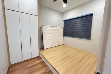 The Quartz Residence