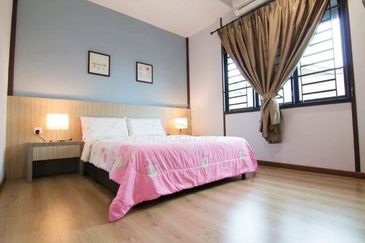 Freehold Bandar Hilir Taman Seng Heng 2 Storey Wooden Design Bungalow For Sale RM 728,000 ( CHAN 0105280170 )