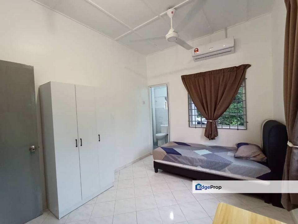 Single Room Taman Tanjung Minyak Bukit Rambai Cheng Melaka, Fully