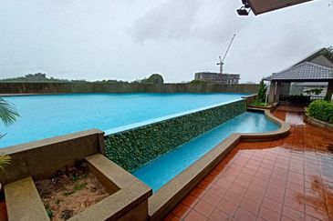 CHENG HEIGHTS CONDOMINIUM