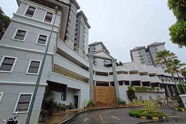 CHENG HEIGHTS CONDOMINIUM