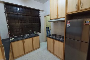 CHENG HEIGHTS CONDOMINIUM