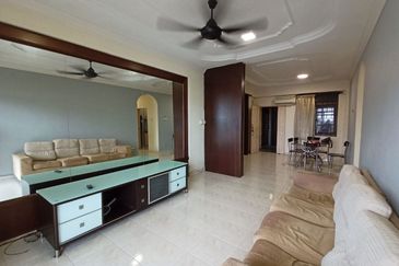 CHENG HEIGHTS CONDOMINIUM