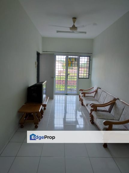 Gated Guarded 1st Floor Golden Shower Apartment Kondo Ruby Klebang Melaka For Rent RM 1,000/month, Melaka, Klebang