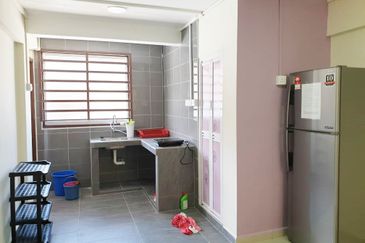 RUM PANGSA GAJAH BERANG