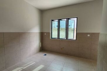 Freehold Gated Guarded 2 Storey Taman Molek Residence Bukit Katil Melaka