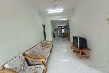 PANGSAPURI GOLDEN SHOWER(KONDOMINIUM RUBY)