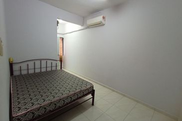 PANGSAPURI GOLDEN SHOWER(KONDOMINIUM RUBY)