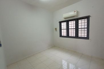 PANGSAPURI GOLDEN SHOWER(KONDOMINIUM RUBY)