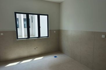 TAMAN MOLEK RESIDENCE Freehold 2 Storey Gated Guarded Brand New House