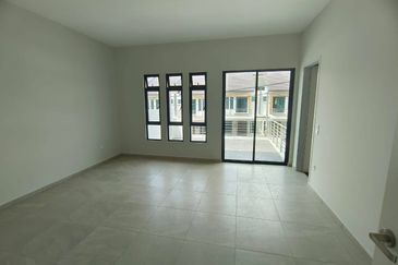 TAMAN MOLEK RESIDENCE Freehold 2 Storey Gated Guarded Brand New House