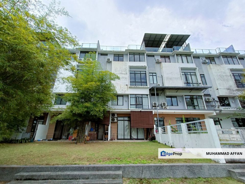 FACING LAKE, Lake View Homes, Taman Tasik Prima, Puchong for Sale for