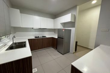 Seasons Luxury Apartments @ Amara Larkin