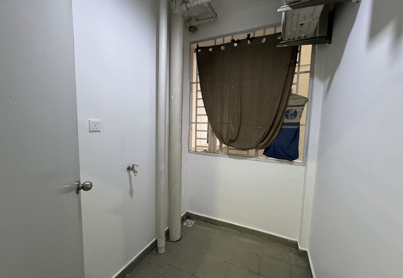 Seasons Luxury Apartments @ Amara Larkin