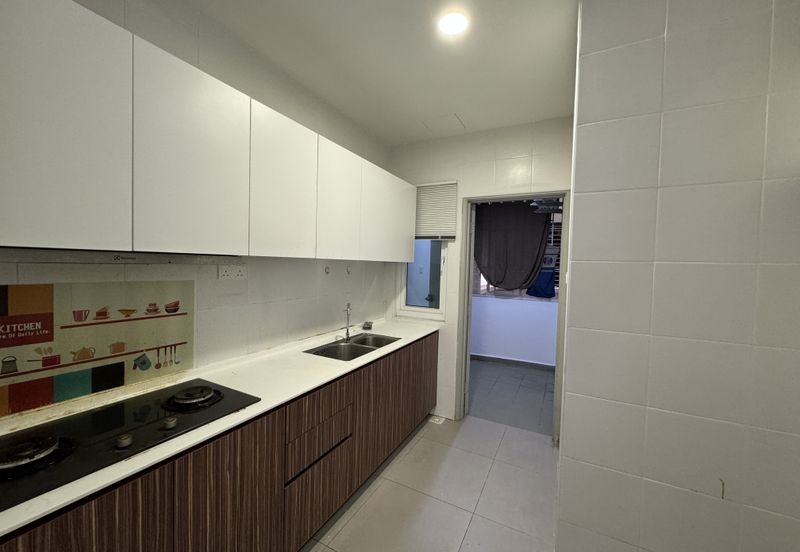 Seasons Luxury Apartments @ Amara Larkin