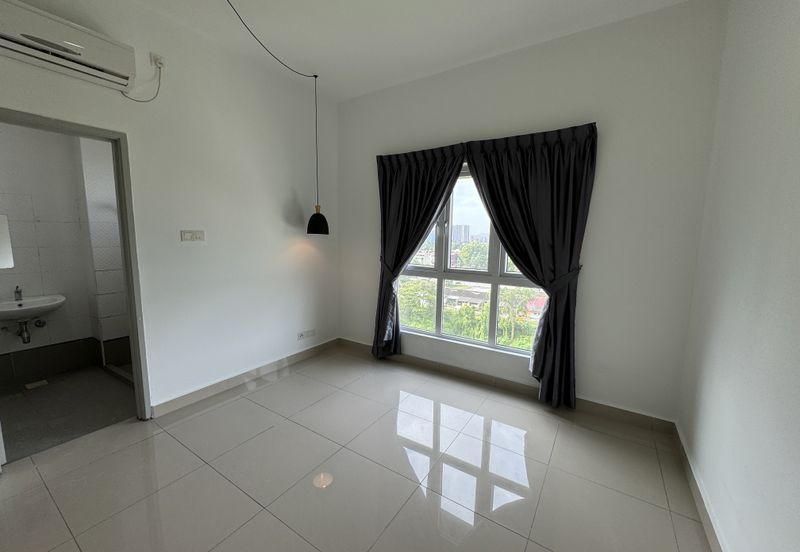 Seasons Luxury Apartments @ Amara Larkin