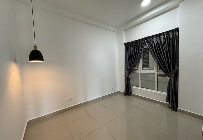 Seasons Luxury Apartments @ Amara Larkin