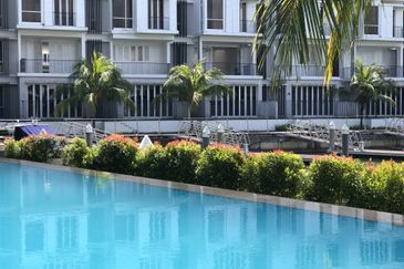 Emerald Bay @ Puteri harbour