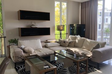 Emerald Bay @ Puteri harbour